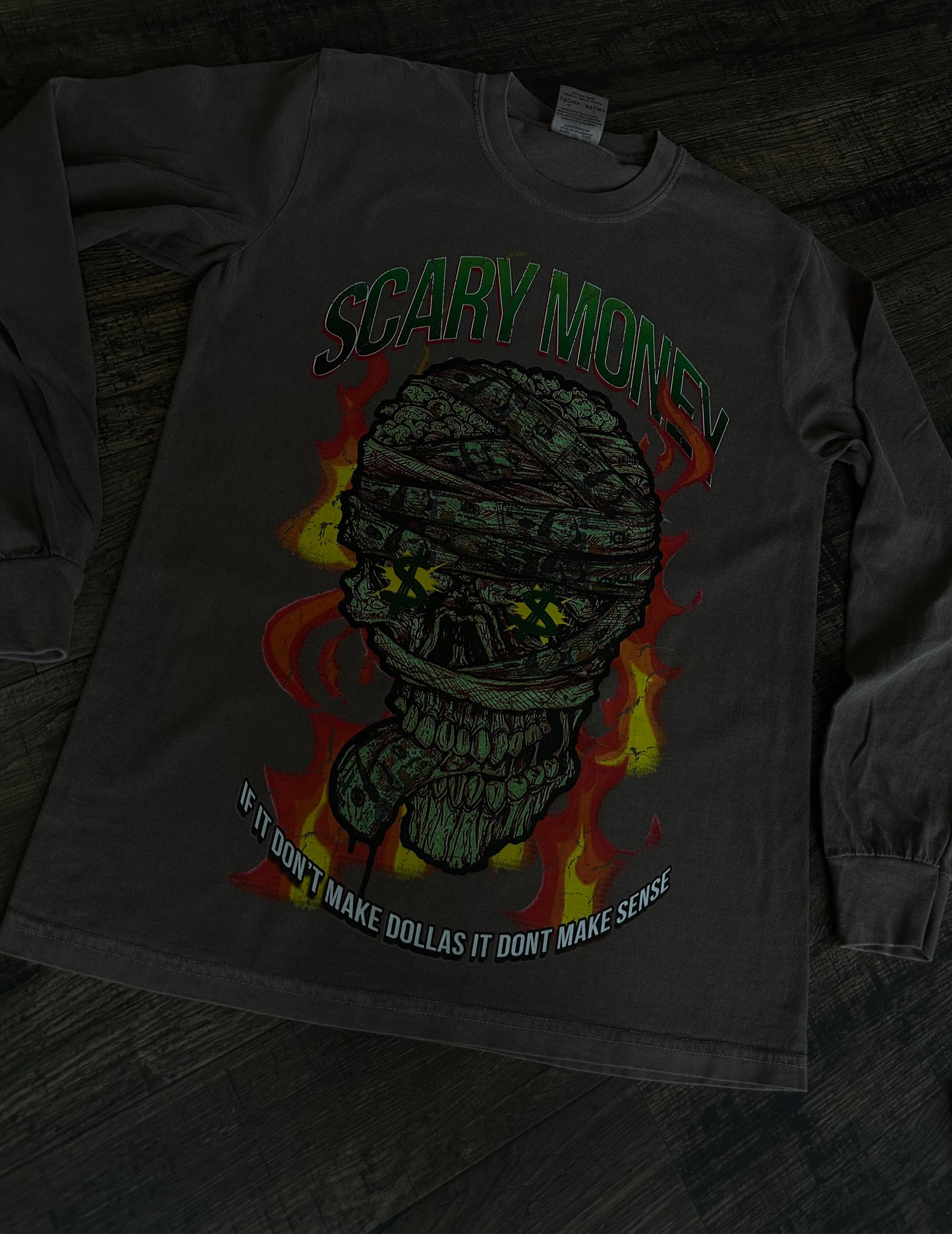 Long Sleeve Graphic shirts