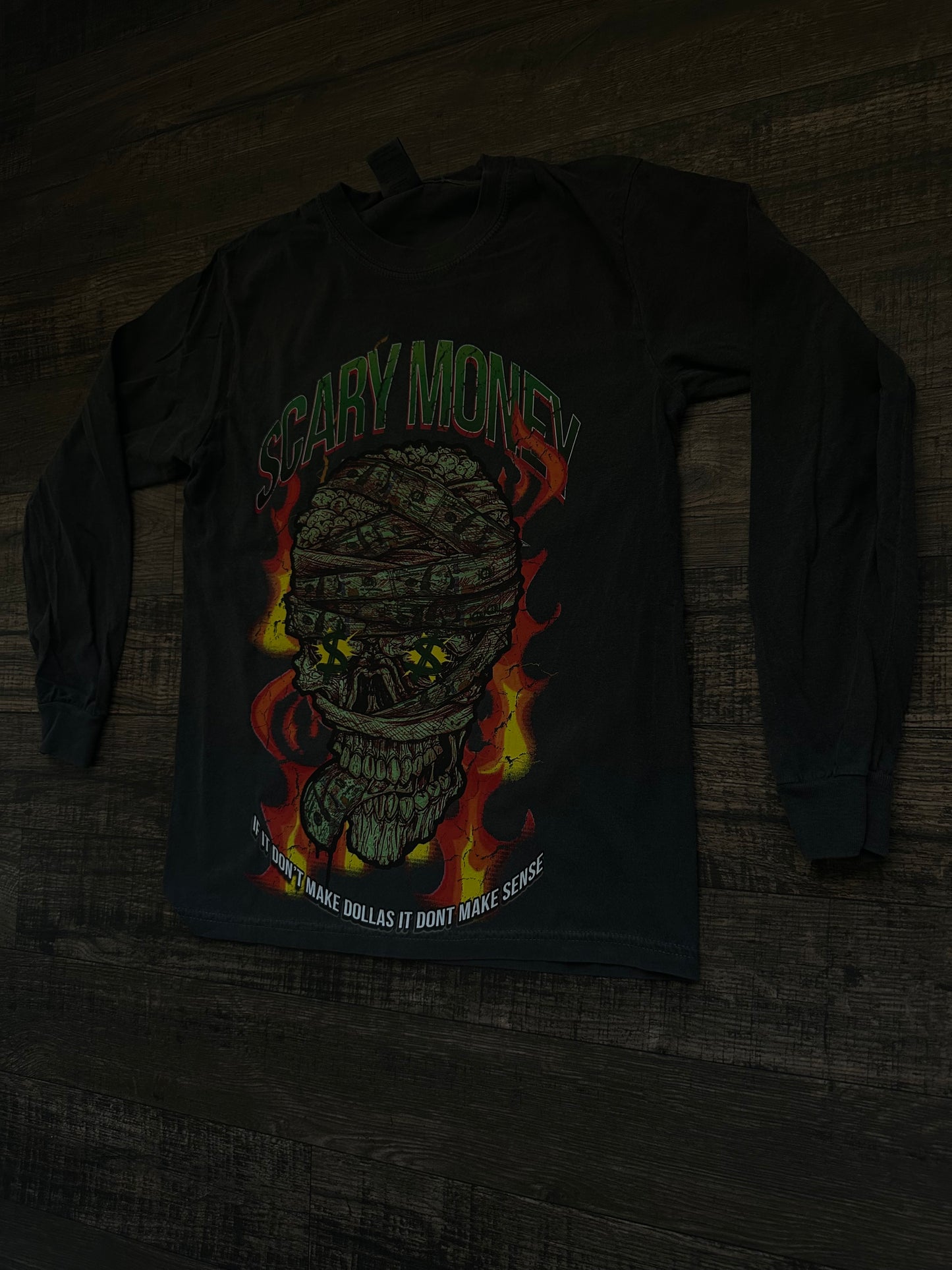 Long Sleeve Graphic shirts